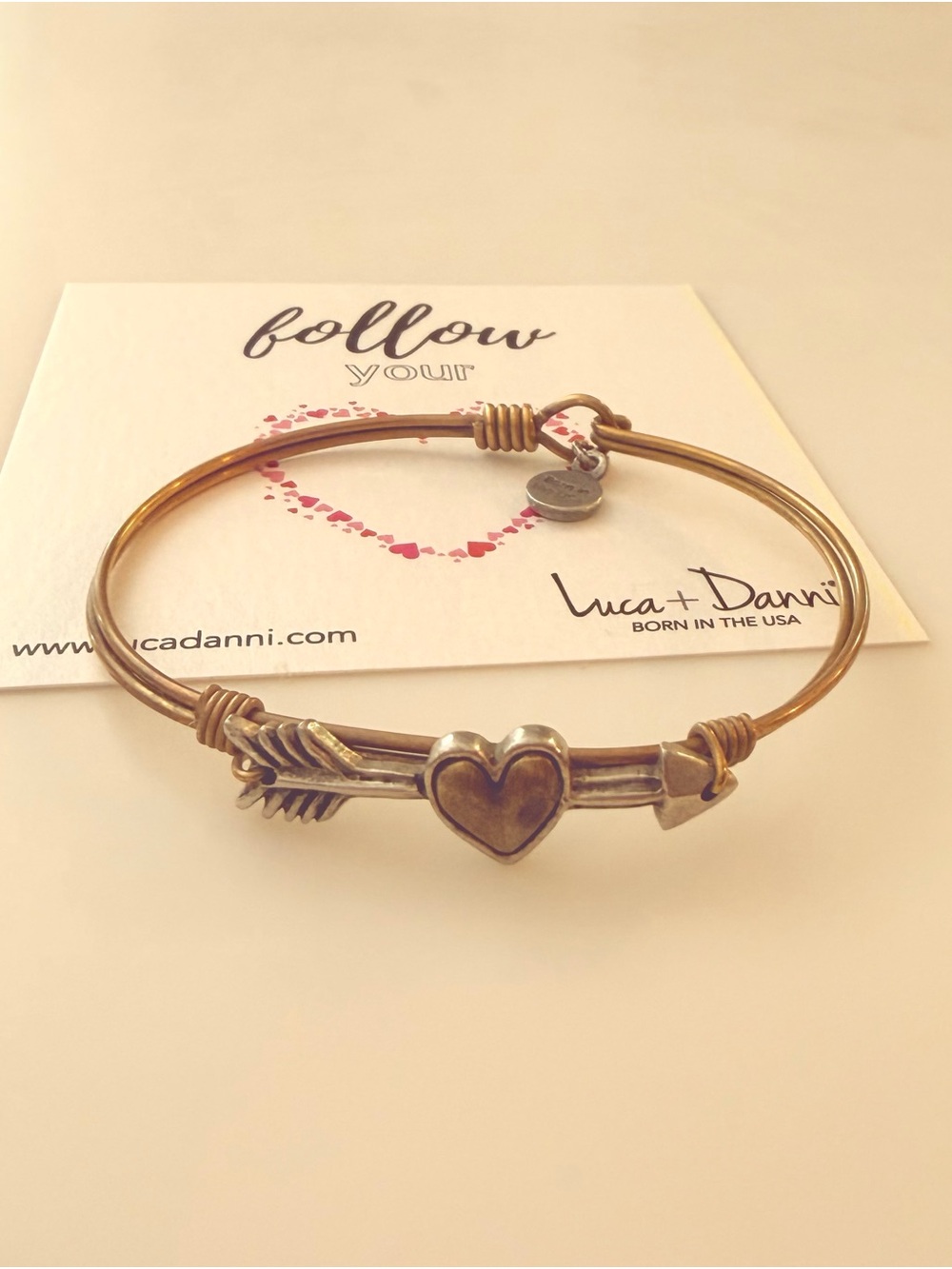 Luca + Danni Gold Heart and Arrow Bangle
